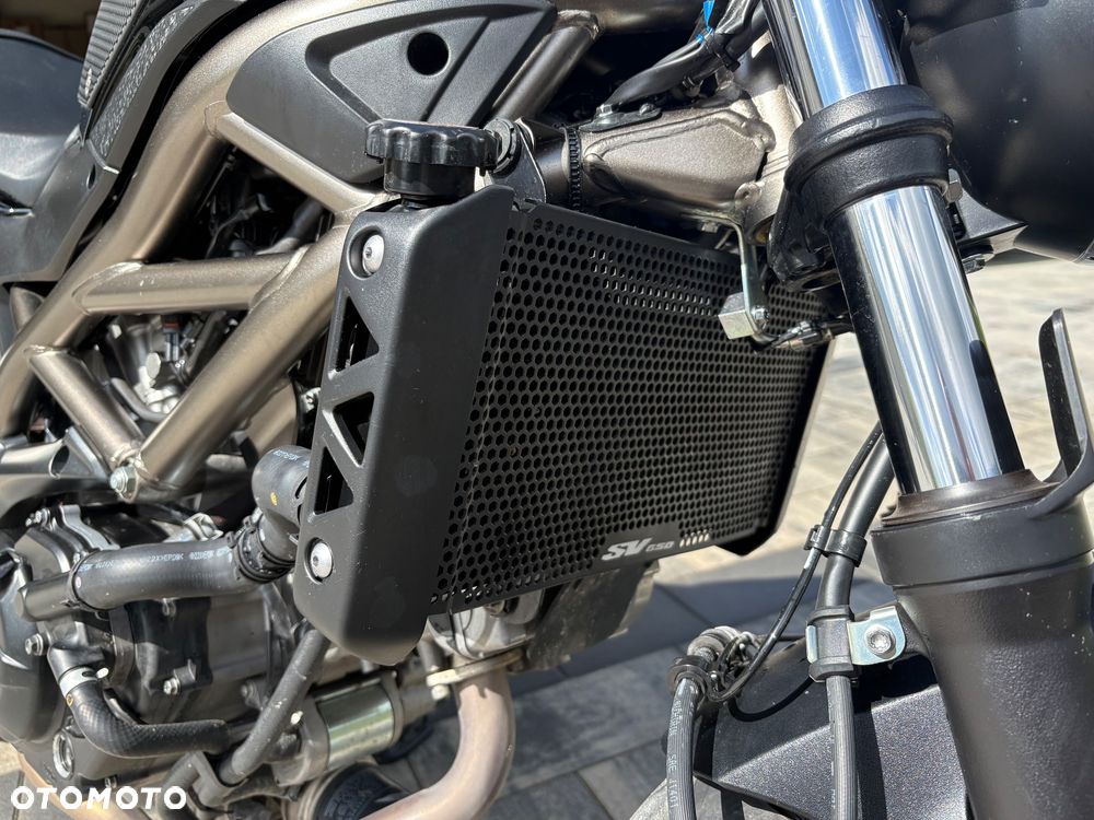 Suzuki SV - 14