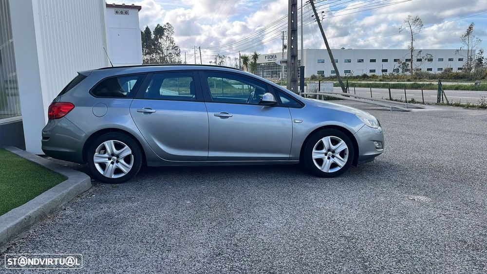 Opel Astra Sports Tourer 1.3 CDTi Enjoy S/S J16 - 2