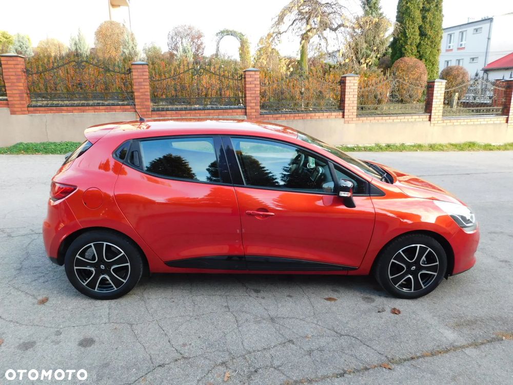 Renault Clio 1.2 16V 75 LIMITED - 4