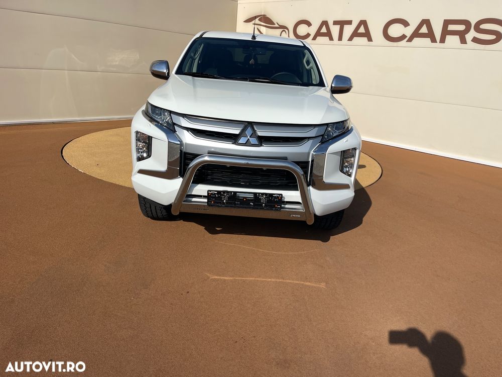 Mitsubishi L200 Pick Up 4x4 S&S Autm. Double Cab Top - 6