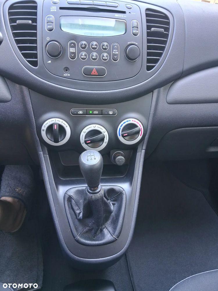 Hyundai i10 1.1 Base - 19