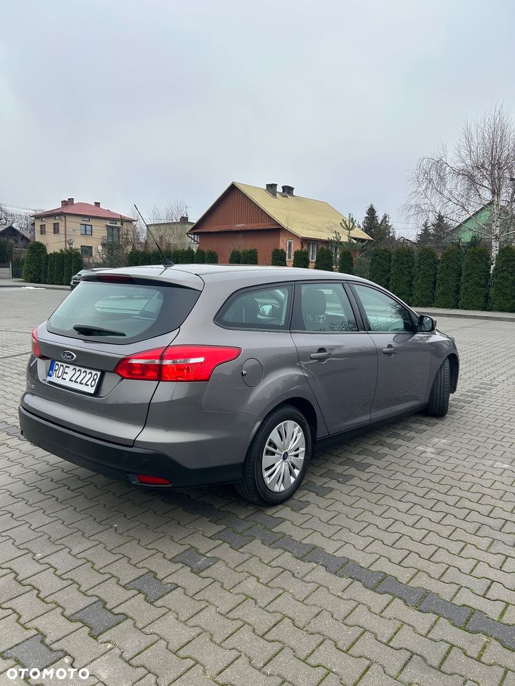 Ford Focus 1.5 TDCi Trend PowerShift - 3