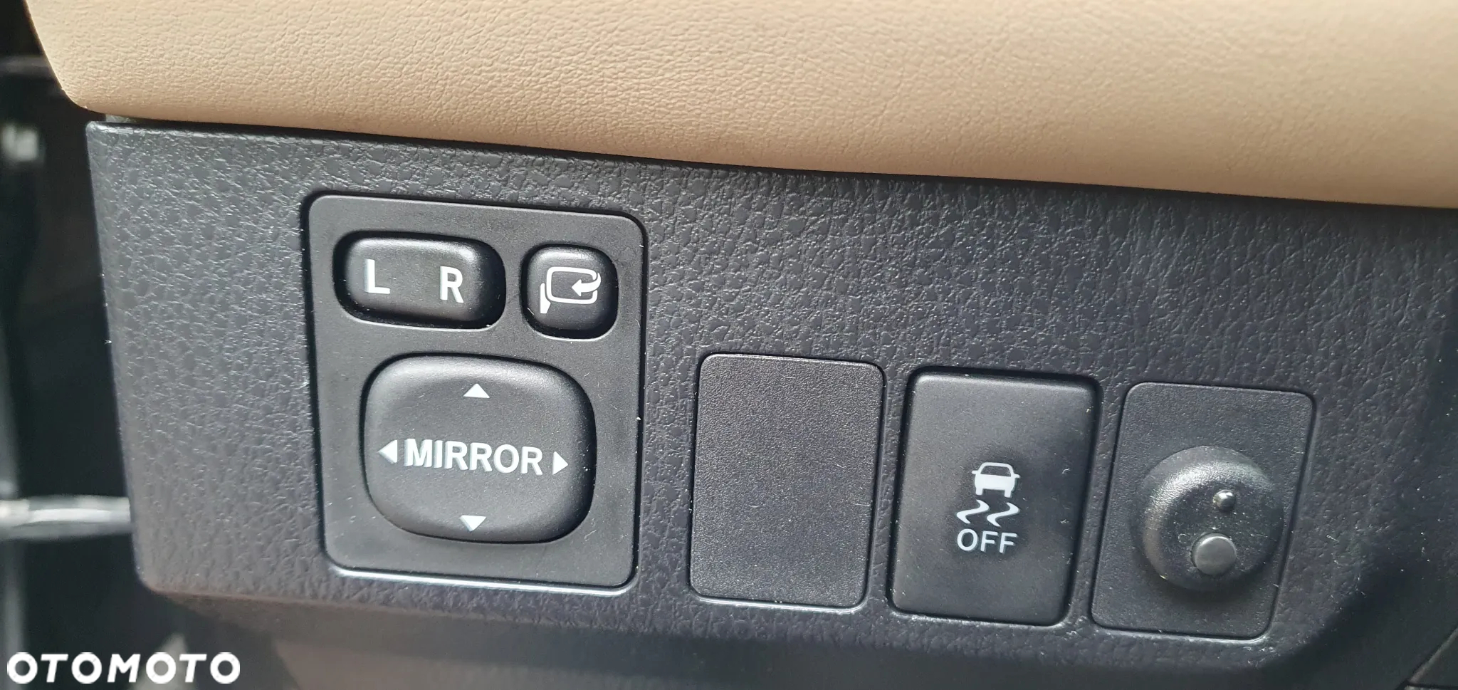 Toyota RAV4 2.0 Premium MS - 16