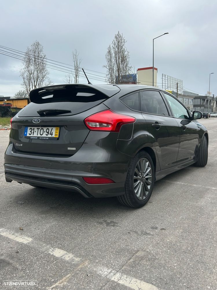 Ford Focus 1.0 EcoBoost MHEV ST-Line - 3