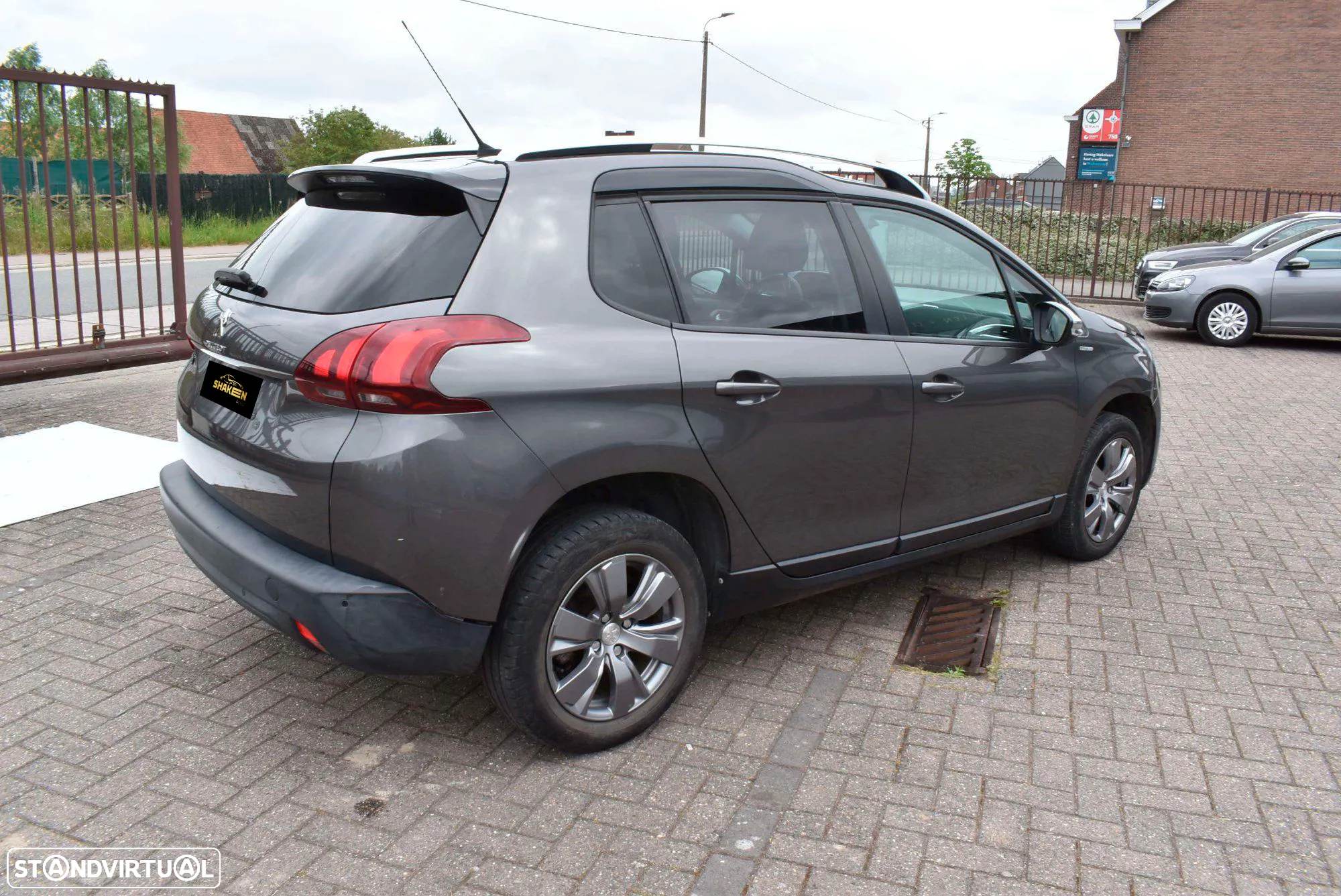 Peugeot 2008 1.2 PureTech Style - 4