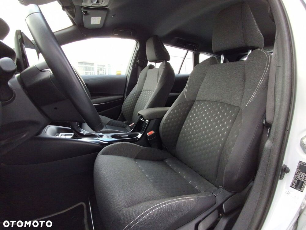 Toyota Corolla 1.8 Hybrid Comfort - 17