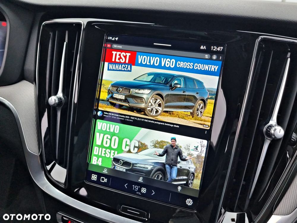 Volvo V60 Cross Country B4 D AWD Geartronic Pro - 25