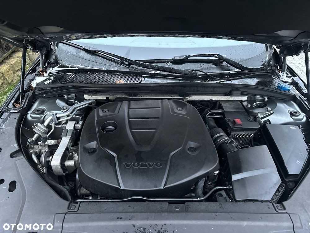 Volvo V90 D5 AWD Geartronic Momentum - 34