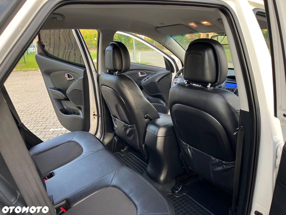 Hyundai ix35 1.6 2WD Fifa World Cup Edition - 8