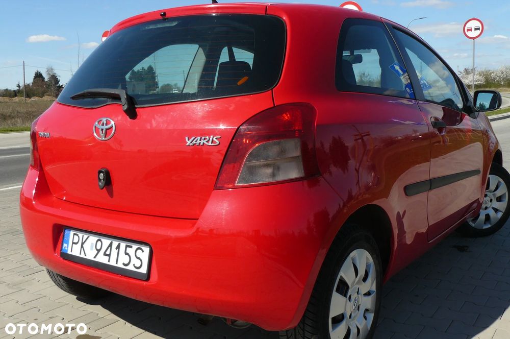 Toyota Yaris - 8