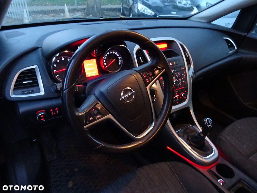 Opel Astra - 4
