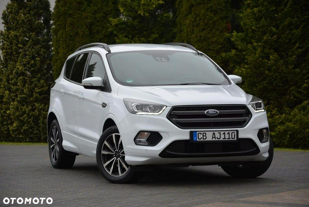 Ford Kuga 1.5 EcoBoost 2x4 ST-Line - 9
