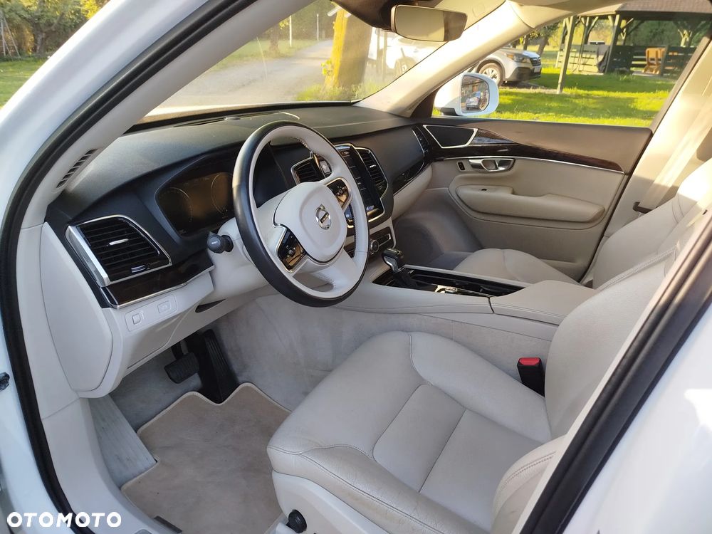 Volvo XC 90 T6 AWD Geartronic Momentum - 9