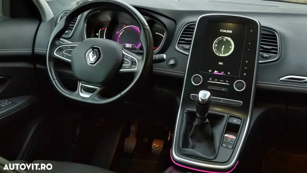 Renault Grand Scenic - 13
