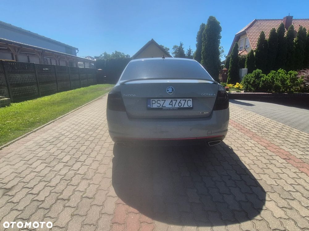 Skoda Octavia 2.0 TDI RS - 2