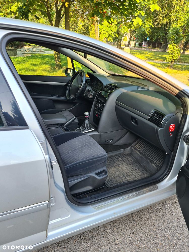 Peugeot 407 - 7