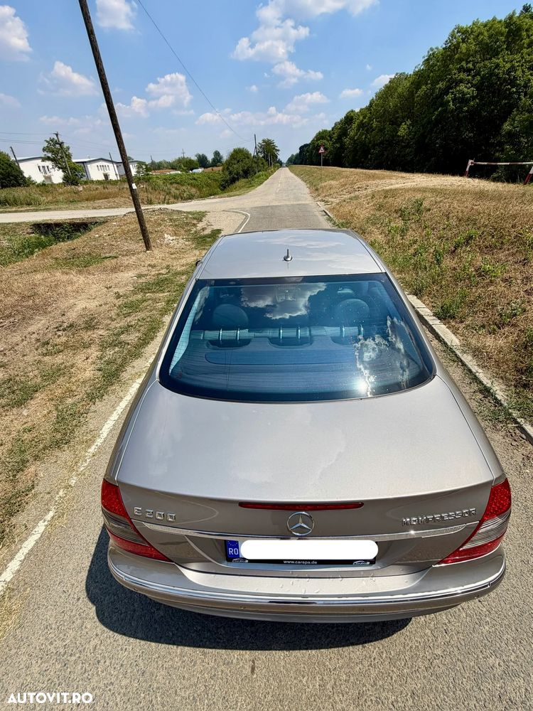 Mercedes-Benz E - 7