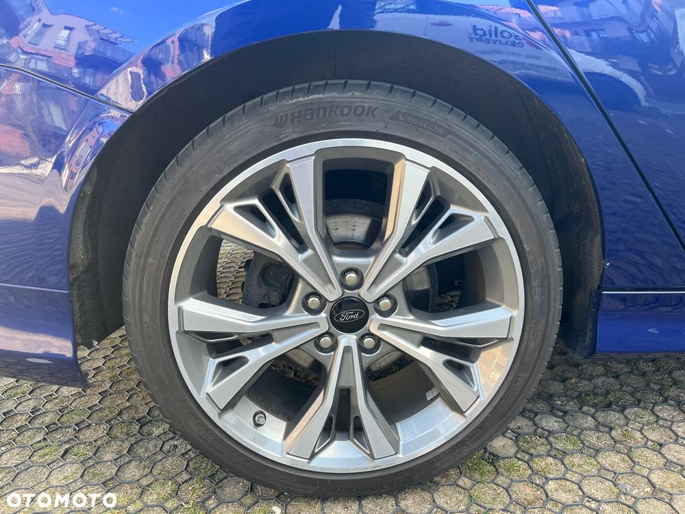 Ford Focus 1.5 EcoBoost ST-Line - 9