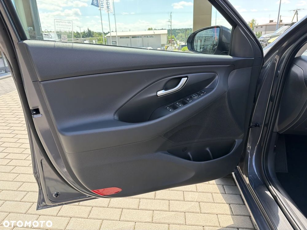 Hyundai i30 1.6 T-GDI Modern DCT - 10