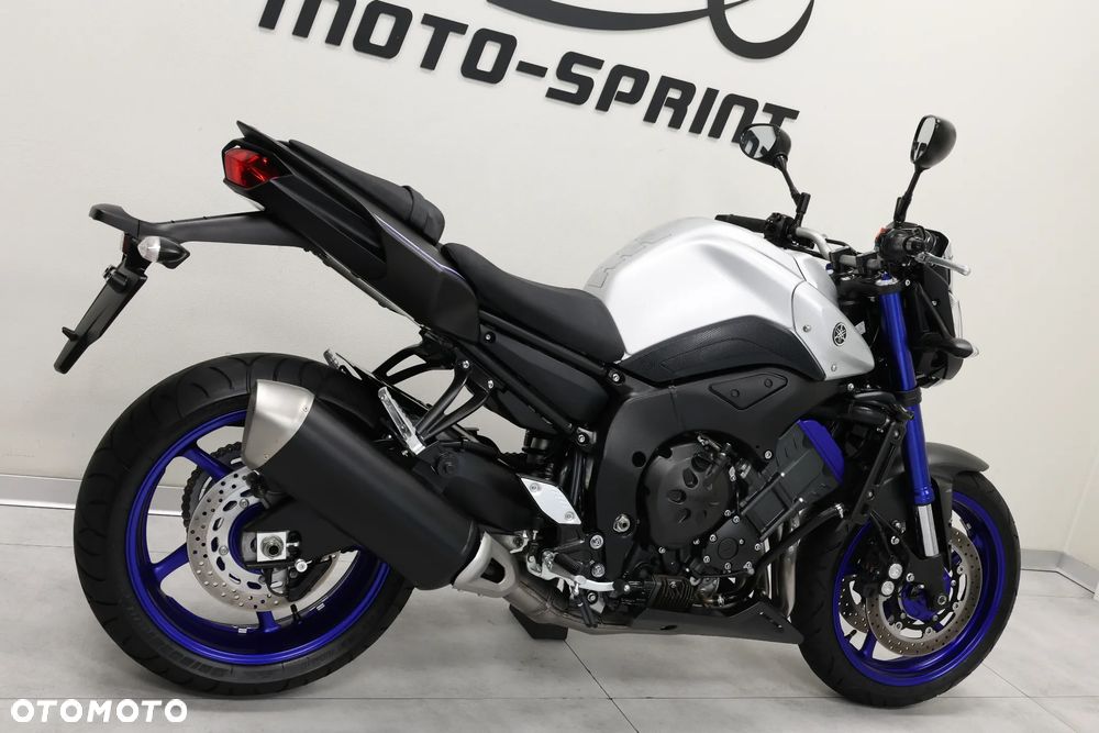 Yamaha FZ8 - 10