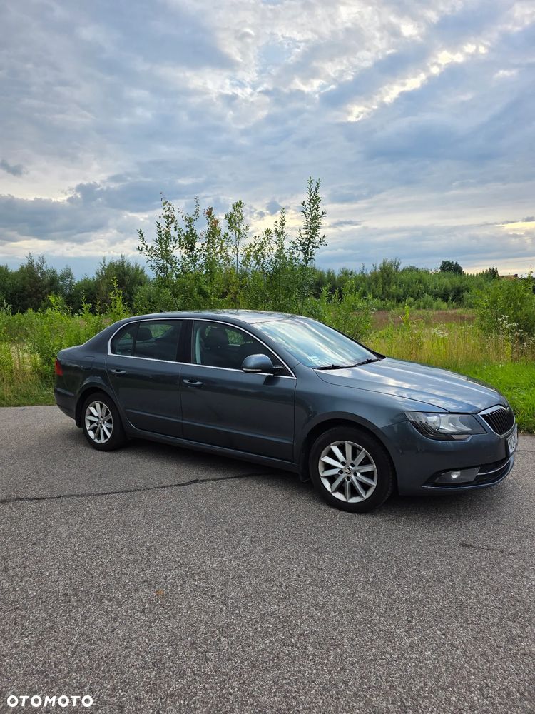 Skoda Superb 2.0 TDI Ambition - 4
