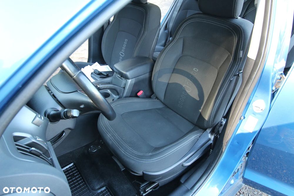 Kia Sportage 2.0 CVVT 2WD Spirit - 23