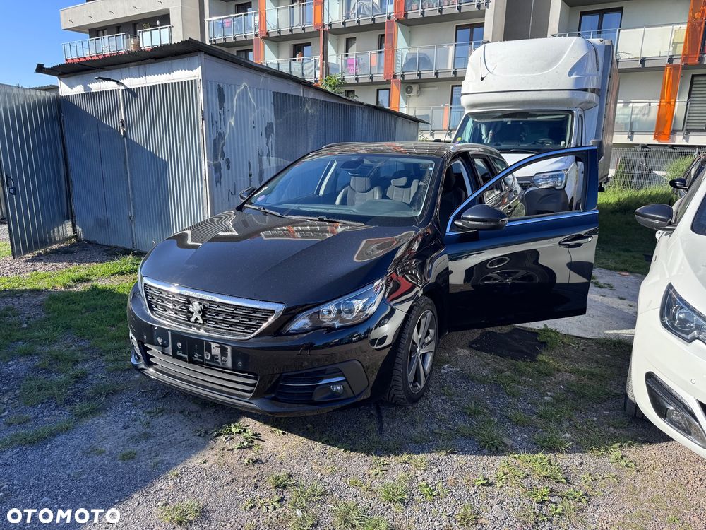 Peugeot 308 130 e-THP Stop & Start Allure - 2