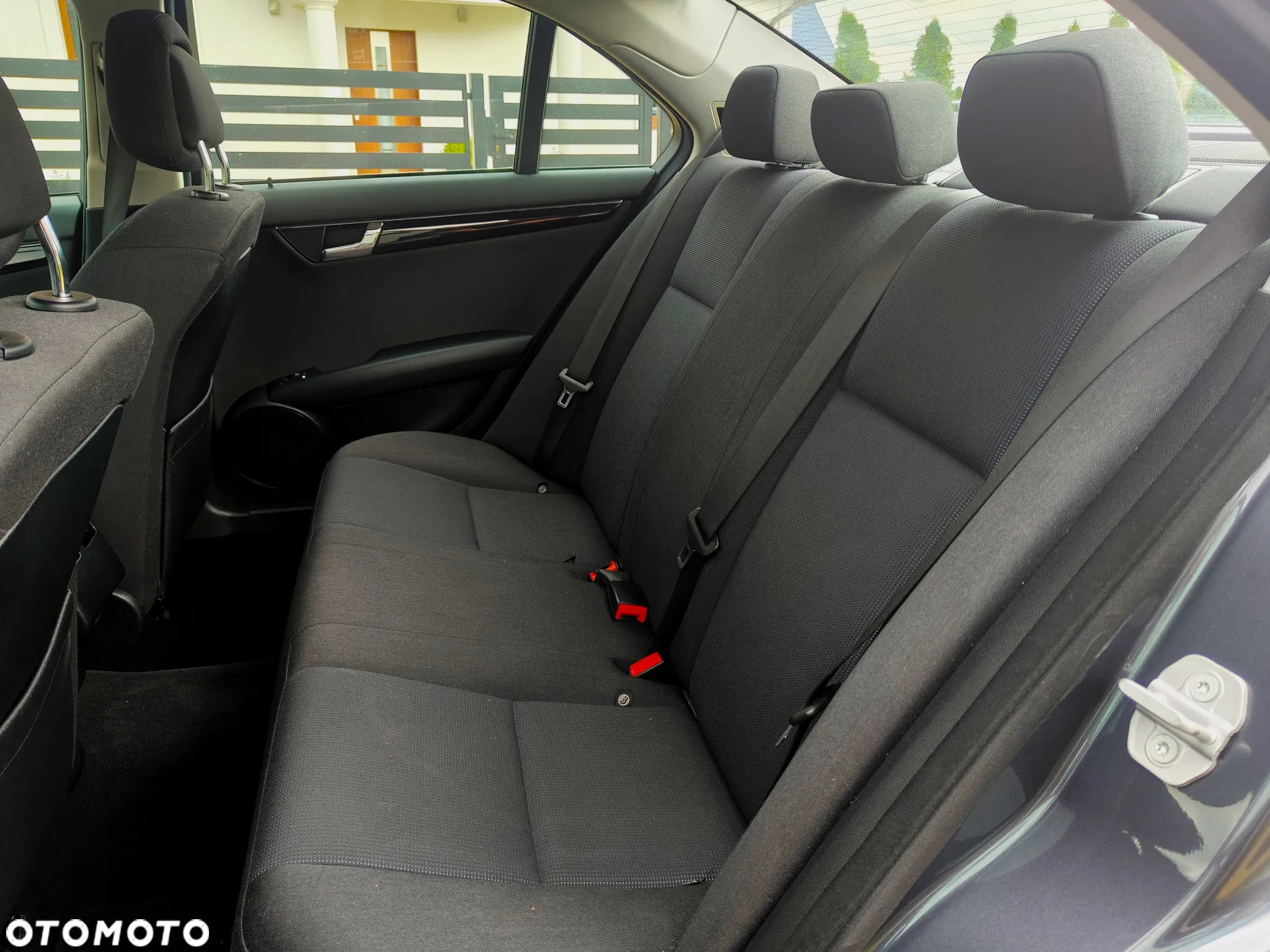 Mercedes-Benz Klasa C 180 BlueEFFICIENCY 7G-TRONIC - 20
