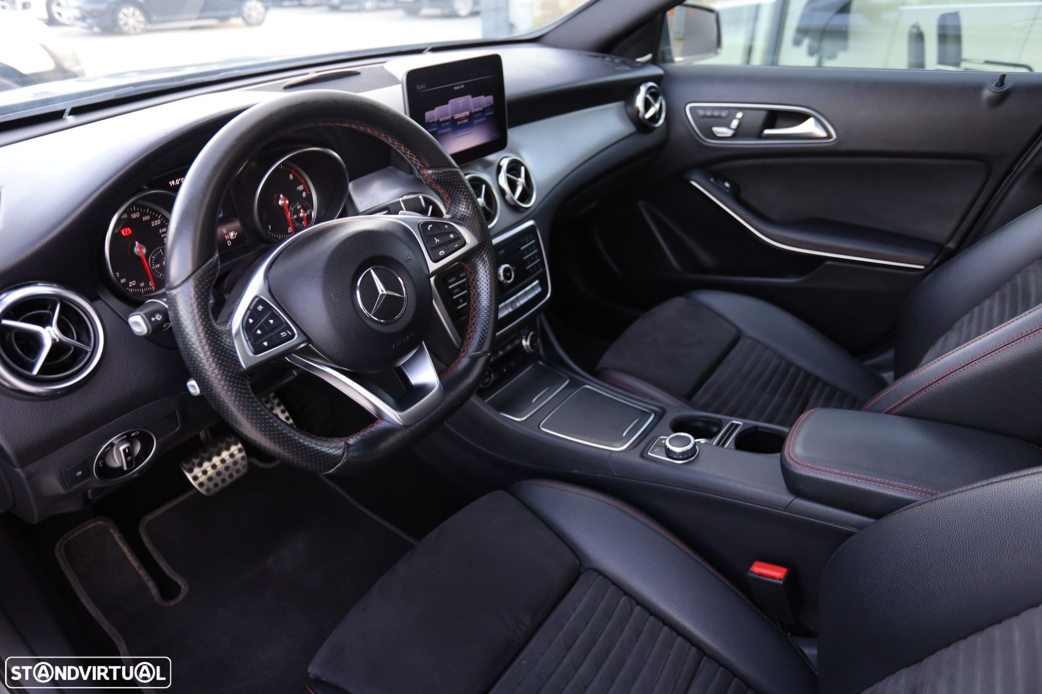 Mercedes-Benz GLA 180 d AMG Line Aut. - 8