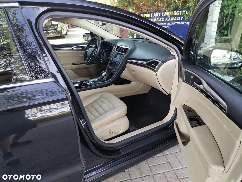 Ford Mondeo 2.0 EcoBoost STart-Stopp Autom Vignale - 13