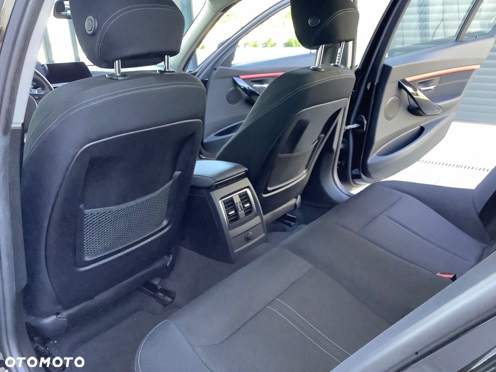 BMW Seria 3 - 16