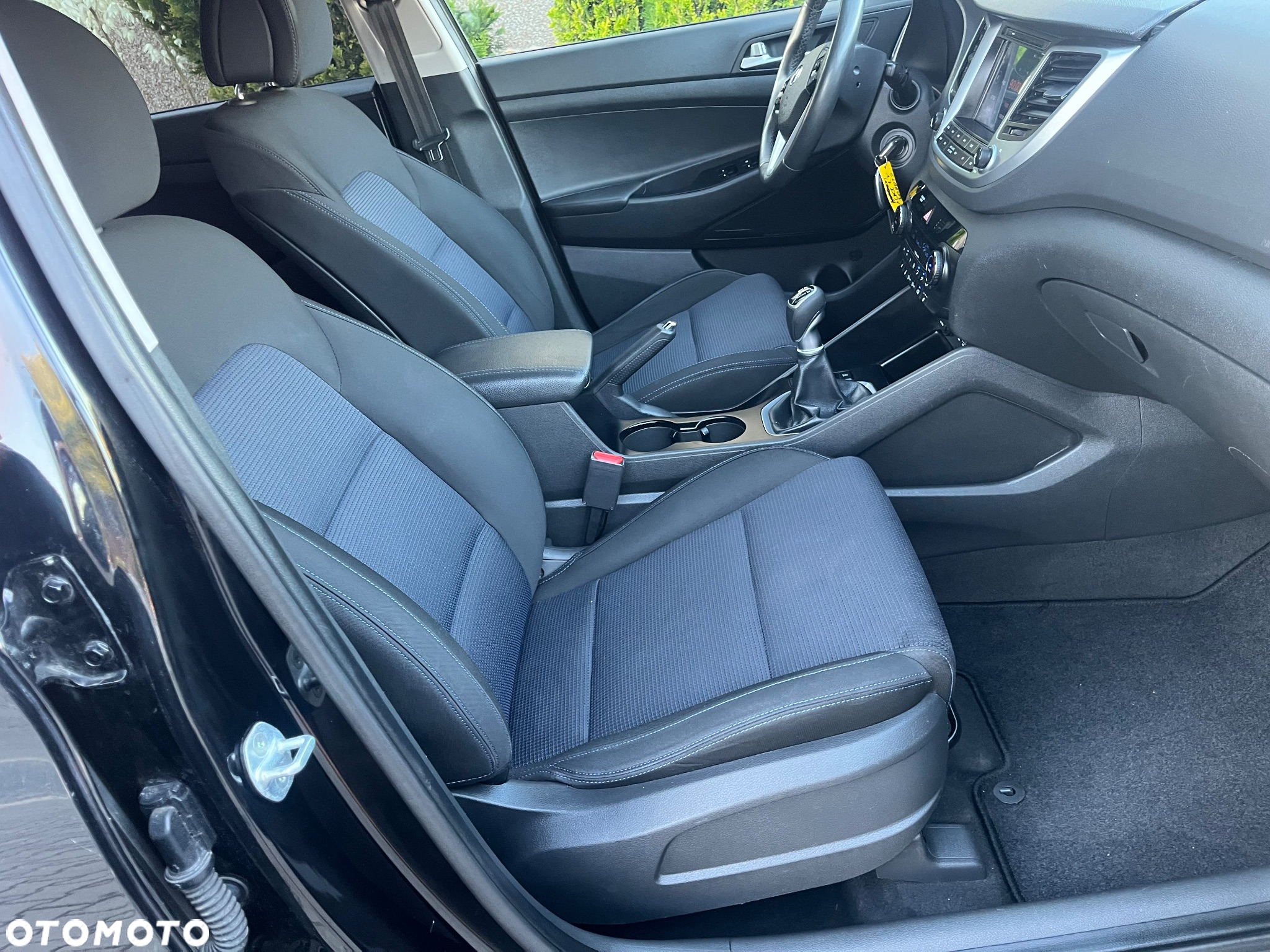 Hyundai Tucson blue 1.7 CRDi 2WD Intro Edition - 20