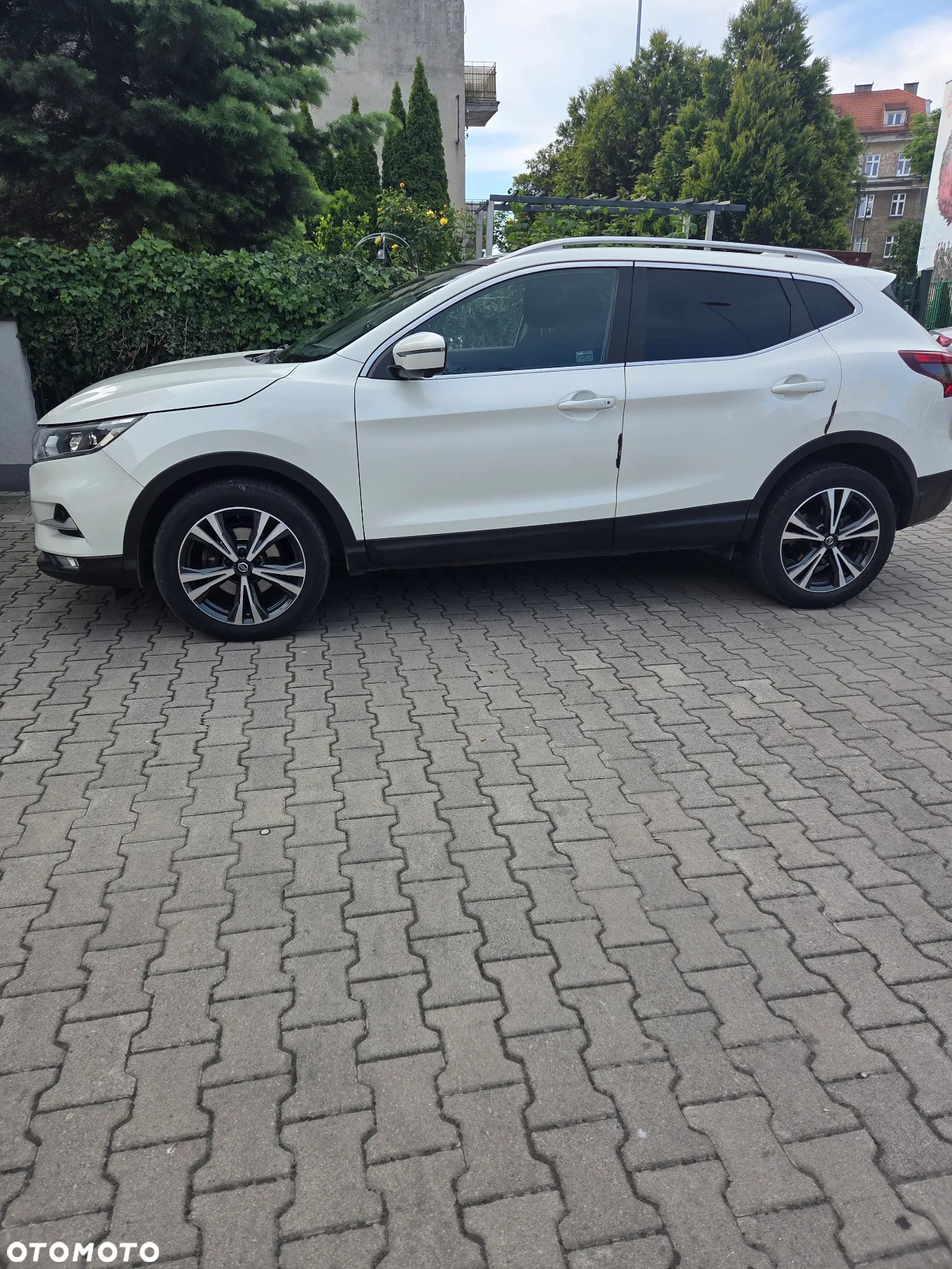 Nissan Qashqai 1.5 dCi N-Connecta DCT - 2