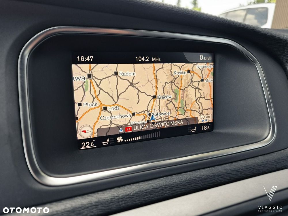 Volvo V40 T2 Momentum - 11