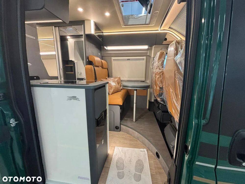 Laika KOSMO 60 SUPREMO z oknem SkyView - 11