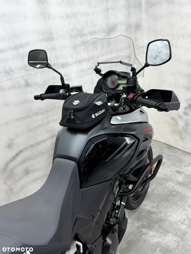 Suzuki V-STROM - 25