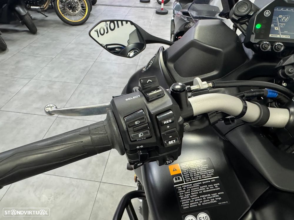 Yamaha Niken 900 GT - 7