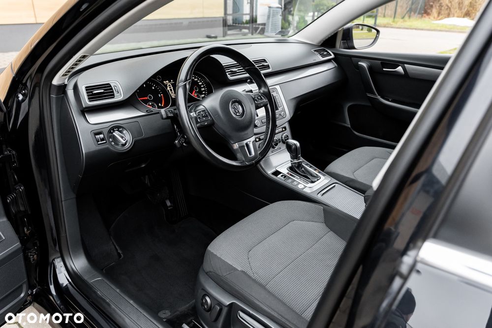 Volkswagen Passat - 5