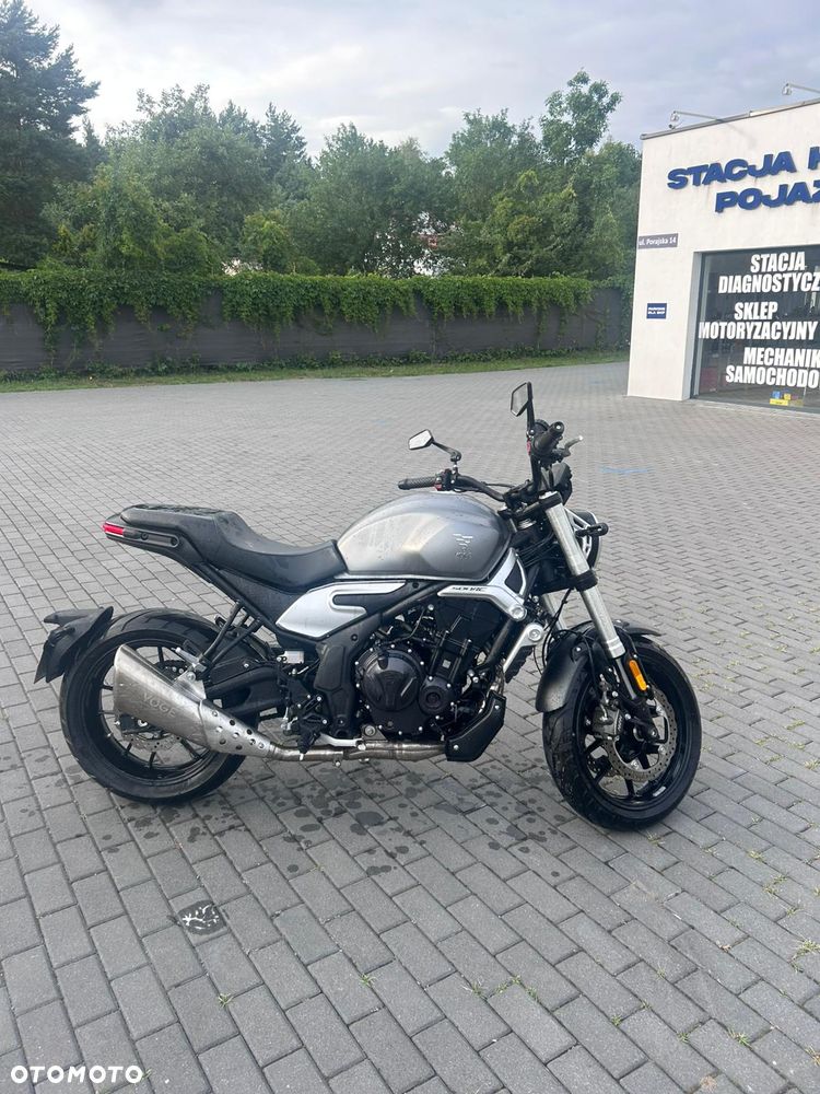 VOGE 500AC - 5