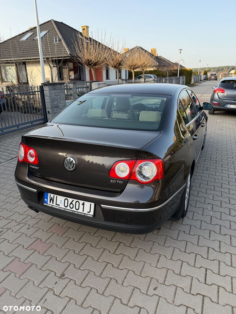 Volkswagen Passat 2.0 TDI Comfortline - 3