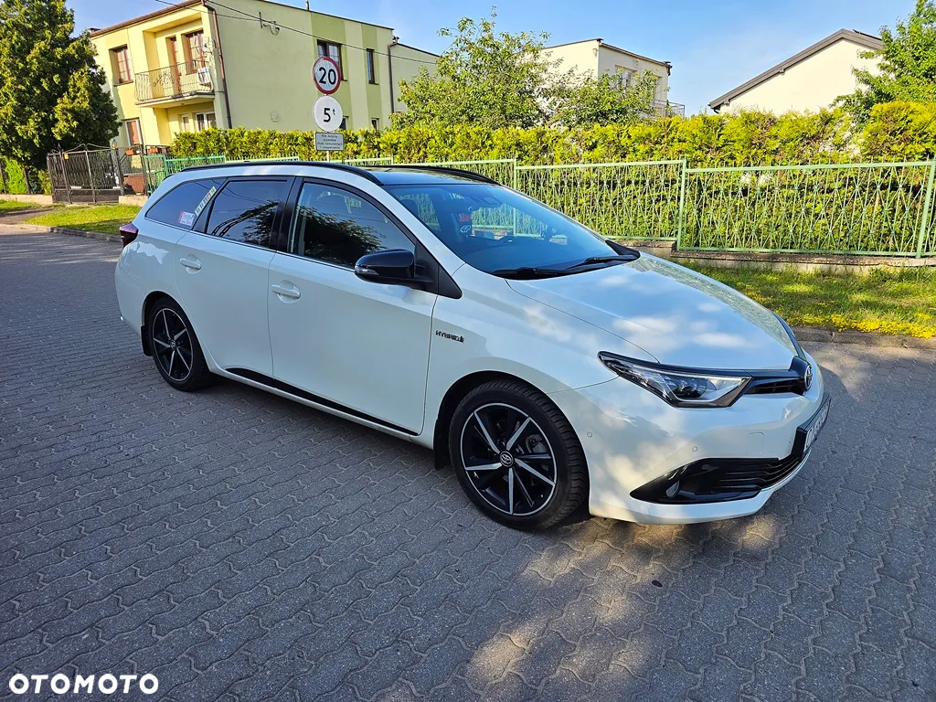 Toyota Auris Hybrid 135 Selection - 10