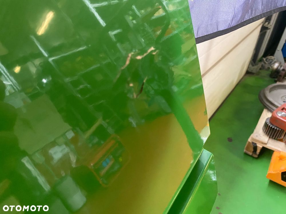 Sprzedam panel boczny maski John Deere - 10