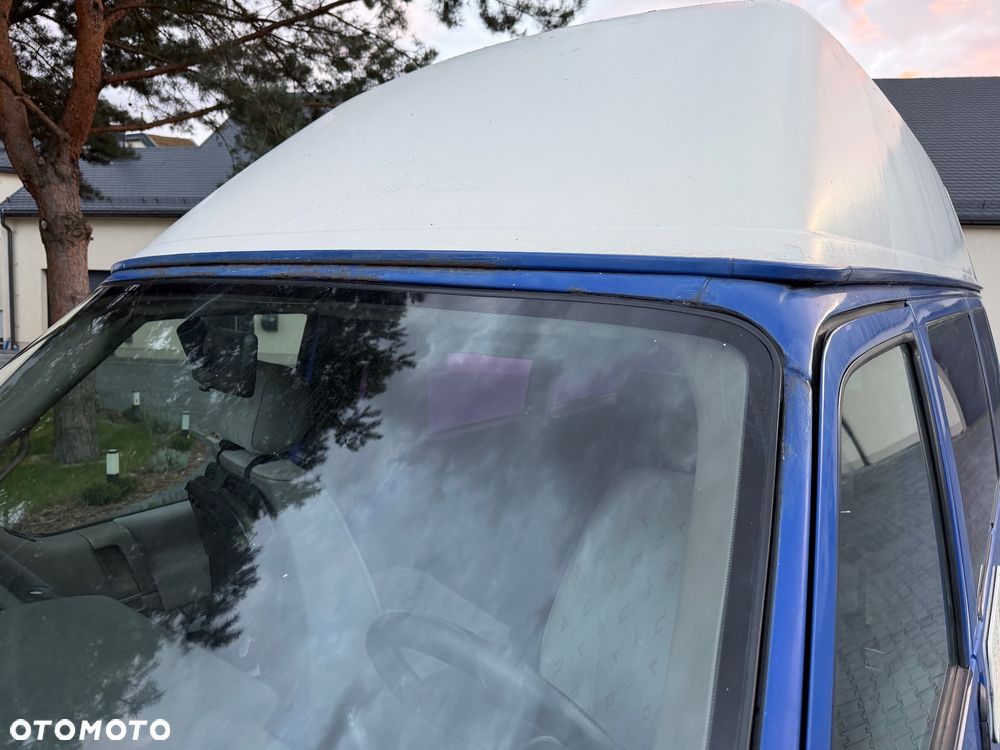 Volkswagen California - 21