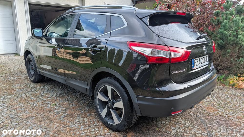 Nissan Qashqai 1.2 DIG-T N-Connecta EU6 - 17