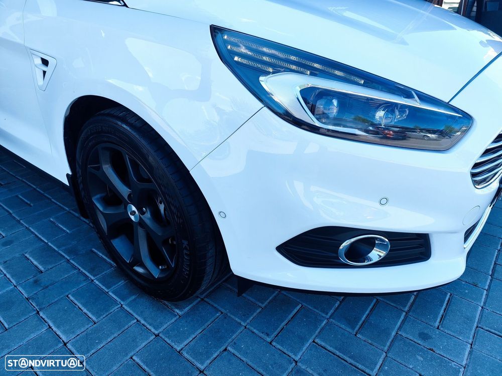 Ford S-Max 2.0 TDCi Titanium Powershift - 40