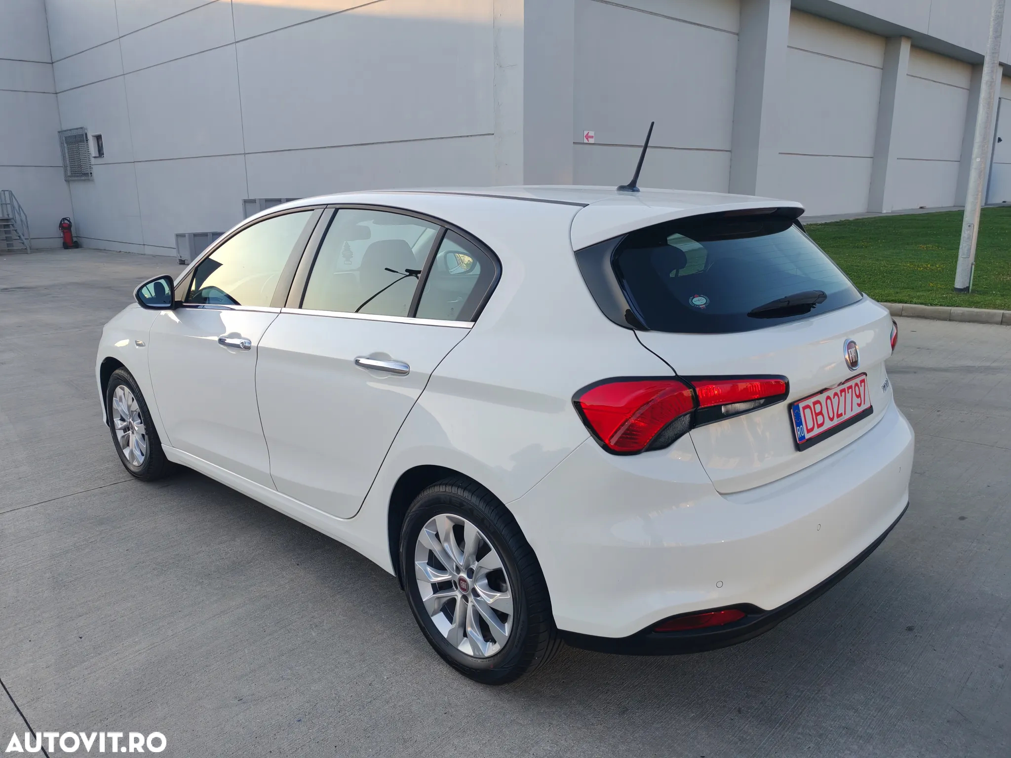 Fiat Tipo 1.3 Mjet Lounge - 22