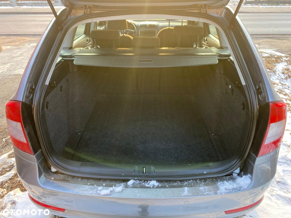 Skoda Octavia 1.6 TDI Edition DSG - 13