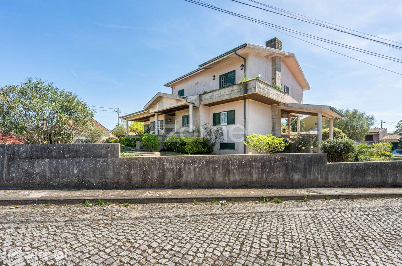 Moradia T4 Individual em São Pedro da Cova, Gondomar - Grande imagem: 2/54