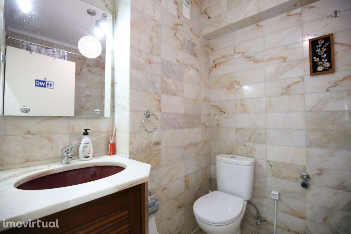 Quarto - localizado em Olaias Lisbon - Grande imagem: 2/46