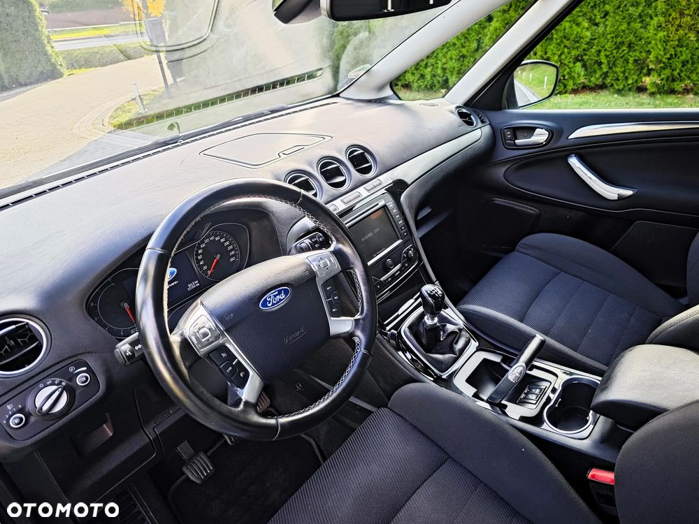 Ford S-Max 2.0 TDCi DPF Titanium - 16